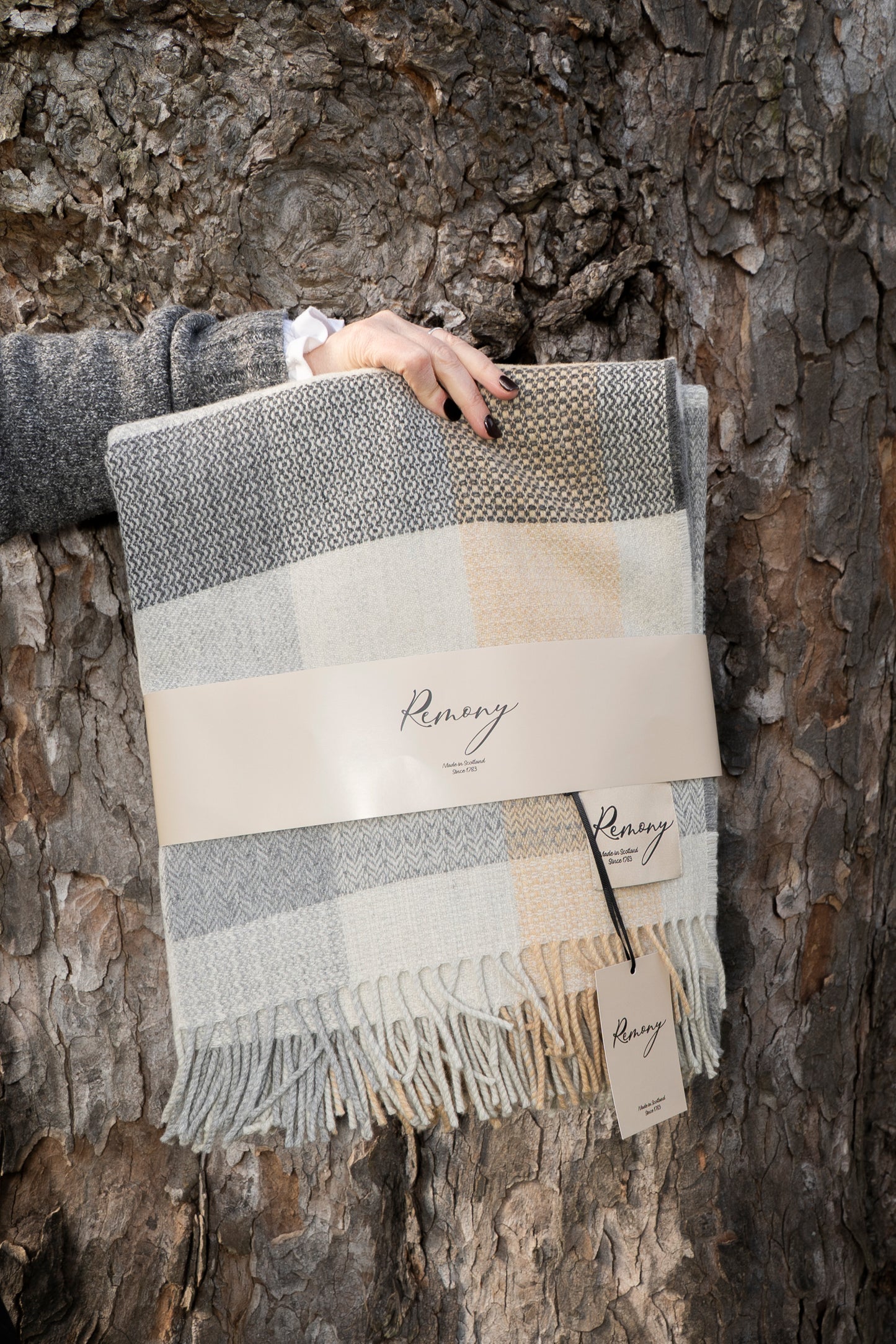 Remony Scottish Lambswool Throws
